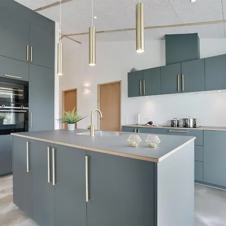 Holiday home Anie Lokken